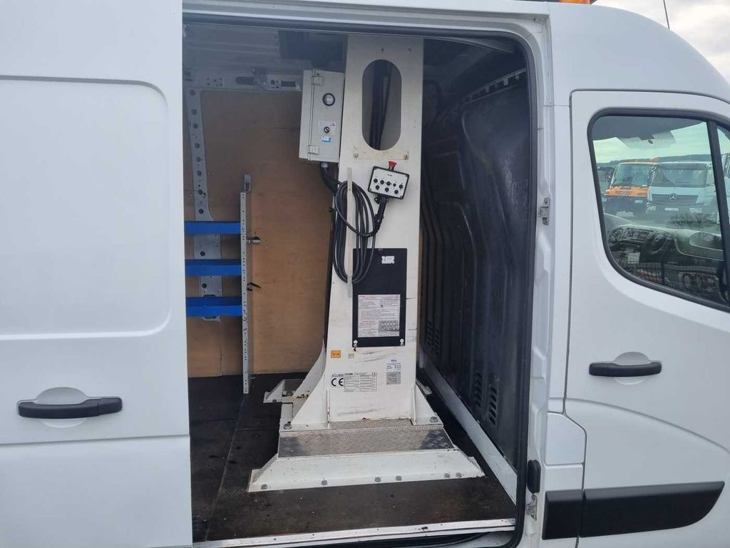 Vrachtwagen hoogwerker, Bestelwagen Renault Master 2.3 dCi / KLUBB K32, 12,5m: afbeelding 11