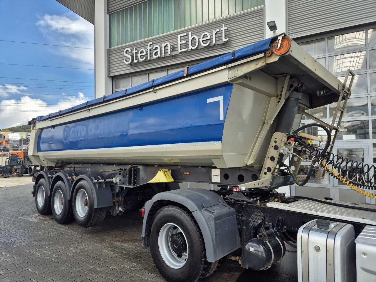 Schmitz Cargobull SGF*S3 SKI 24 SL 7.2 Mulde 23m³ Liftachse 5x - Kipper oplegger: afbeelding 1 Schmitz Cargobull SGF*S3 SKI 24 SL 7.2 Mulde 23m³ Liftachse 5x - Kipper oplegger: afbeelding 1