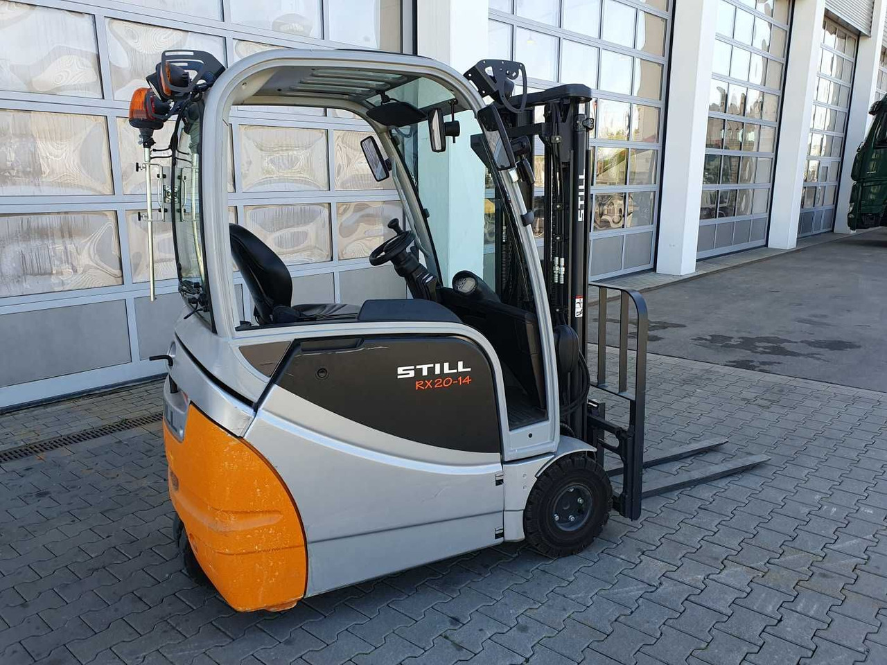 Still RX20-14 / 2023 / Triplex: 4.30m! / 100h! / SS - Elektrische heftruck: afbeelding 2 Still RX20-14 / 2023 / Triplex: 4.30m! / 100h! / SS - Elektrische heftruck: afbeelding 2
