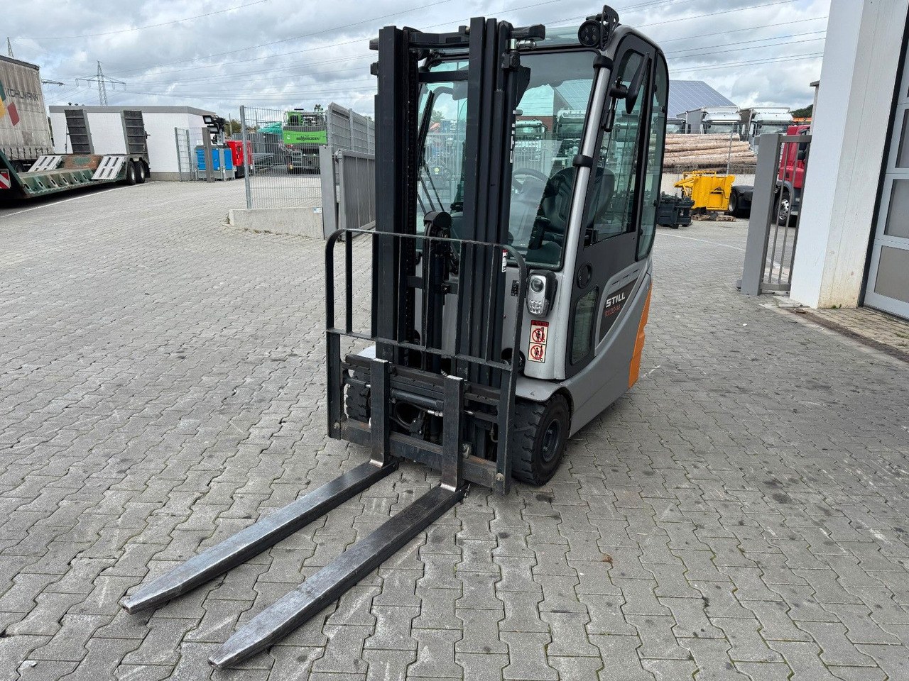 Still RX20-14 / Triplex: 4.30m! / nur 536h! / SS - Elektrische heftruck: afbeelding 5 Still RX20-14 / Triplex: 4.30m! / nur 536h! / SS - Elektrische heftruck: afbeelding 5