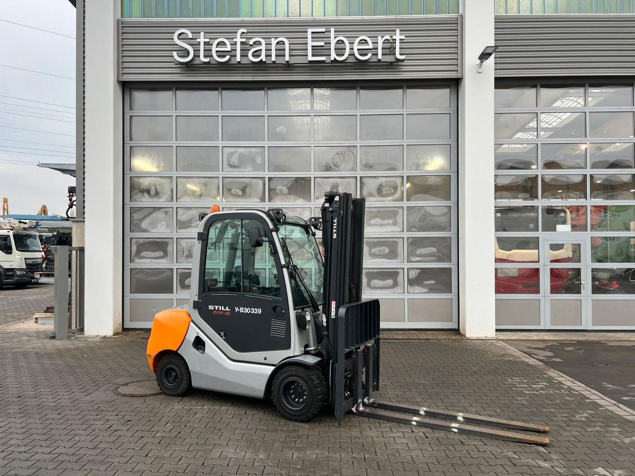 Still RX70-35 / Triplex: 4.80m / nur 325h / SS / Waage - Diesel heftruck: afbeelding 1 Still RX70-35 / Triplex: 4.80m / nur 325h / SS / Waage - Diesel heftruck: afbeelding 1