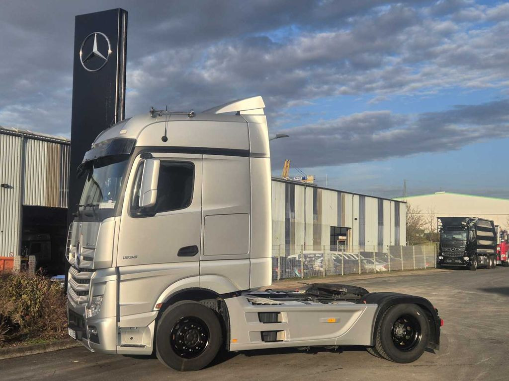 Mercedes-Benz Actros 1851 LS Öl-Retarder HPEB BigSpace PPC - Trekker: afbeelding 3 Mercedes-Benz Actros 1851 LS Öl-Retarder HPEB BigSpace PPC - Trekker: afbeelding 3