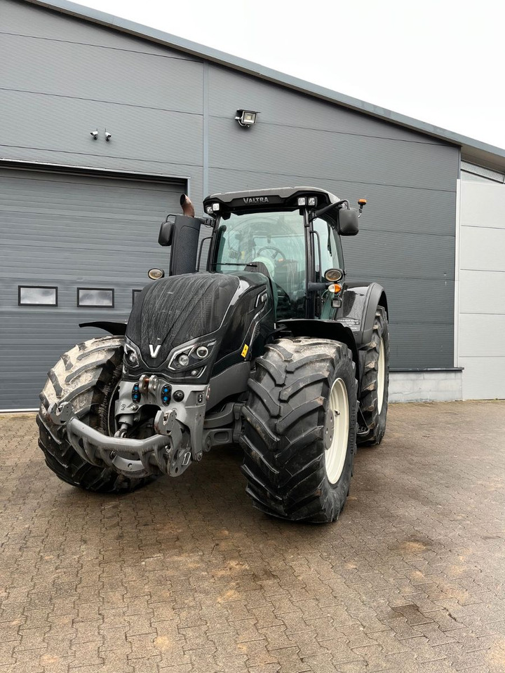 Valtra S374 / 5.590h / Rückfahreinrichtung - Tractor: afbeelding 1 Valtra S374 / 5.590h / Rückfahreinrichtung - Tractor: afbeelding 1