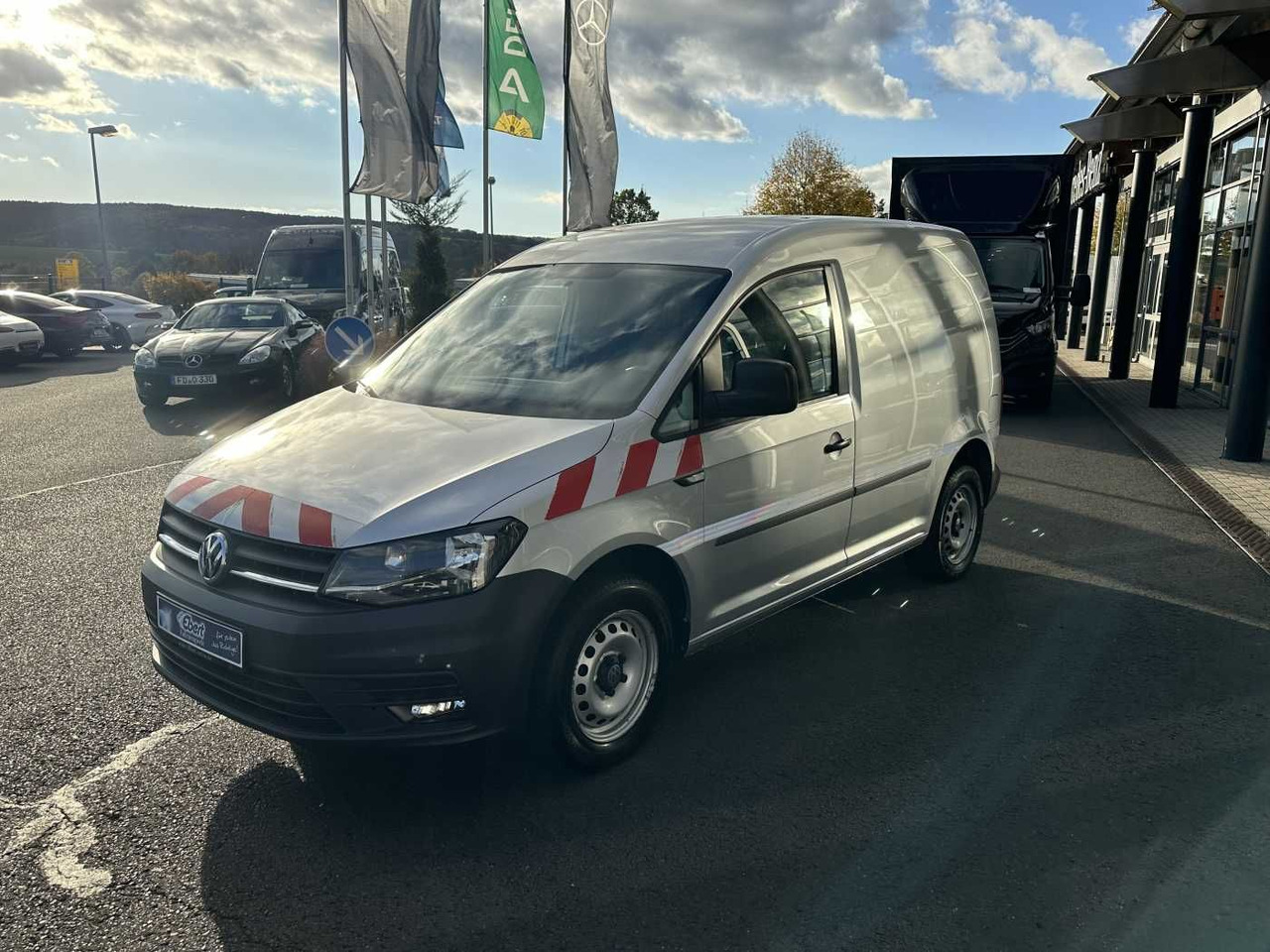 Volkswagen Caddy 1.6 TDI Klima Navi 8Räder Trennwand klappb - Kleine bestelwagen: afbeelding 3 Volkswagen Caddy 1.6 TDI Klima Navi 8Räder Trennwand klappb - Kleine bestelwagen: afbeelding 3