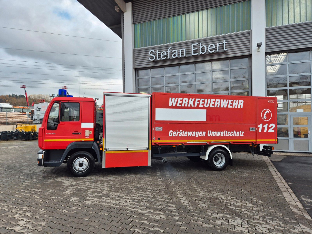 MAN LE 9.150 Feuerwehr Schmitz GW-6 Gerätewagen - Vrachtwagen: afbeelding 5 MAN LE 9.150 Feuerwehr Schmitz GW-6 Gerätewagen - Vrachtwagen: afbeelding 5
