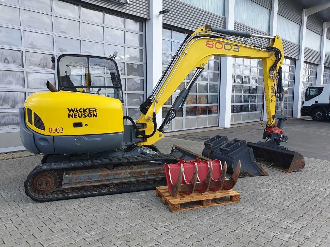 Wacker 8003 / MS08 / nur 4.035h / 2014 / Löffelpaket - Rupsgraafmachine: afbeelding 3 Wacker 8003 / MS08 / nur 4.035h / 2014 / Löffelpaket - Rupsgraafmachine: afbeelding 3