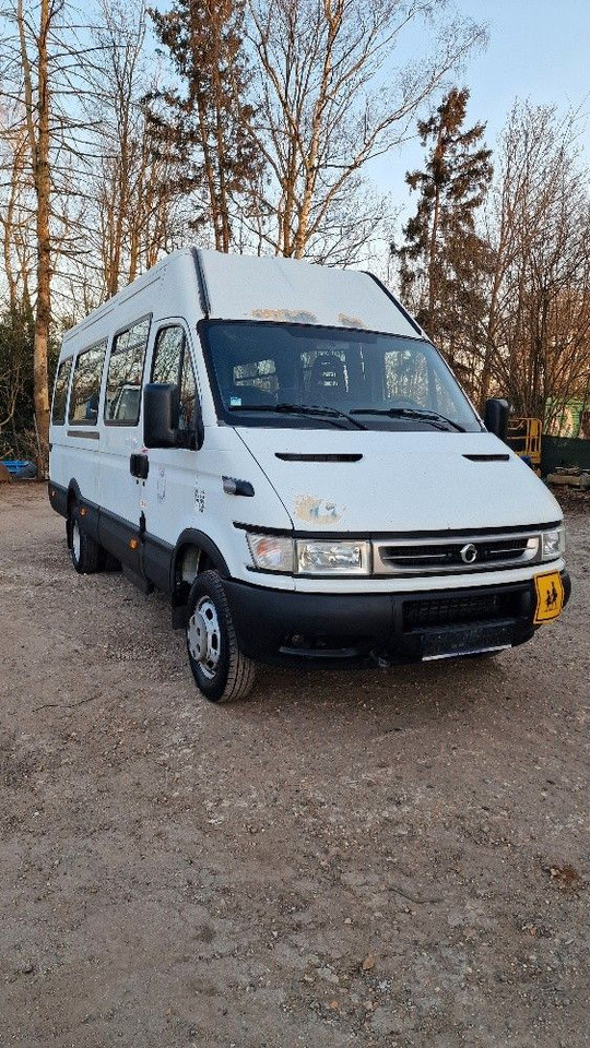 Iveco Daily 3.0 lit. Motor - Minibus, Personenvervoer: afbeelding 2 Iveco Daily 3.0 lit. Motor - Minibus, Personenvervoer: afbeelding 2