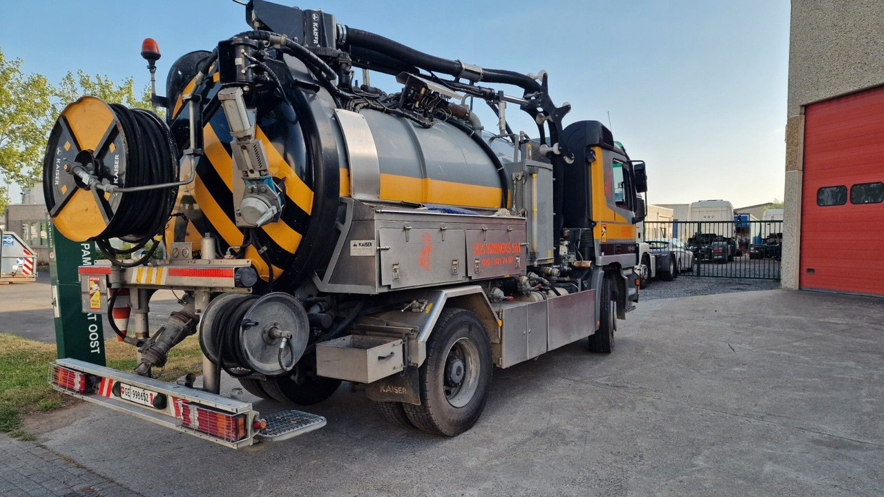 Mercedes-Benz Actros 18-40 - Vacuümwagen: afbeelding 4 Mercedes-Benz Actros 18-40 - Vacuümwagen: afbeelding 4