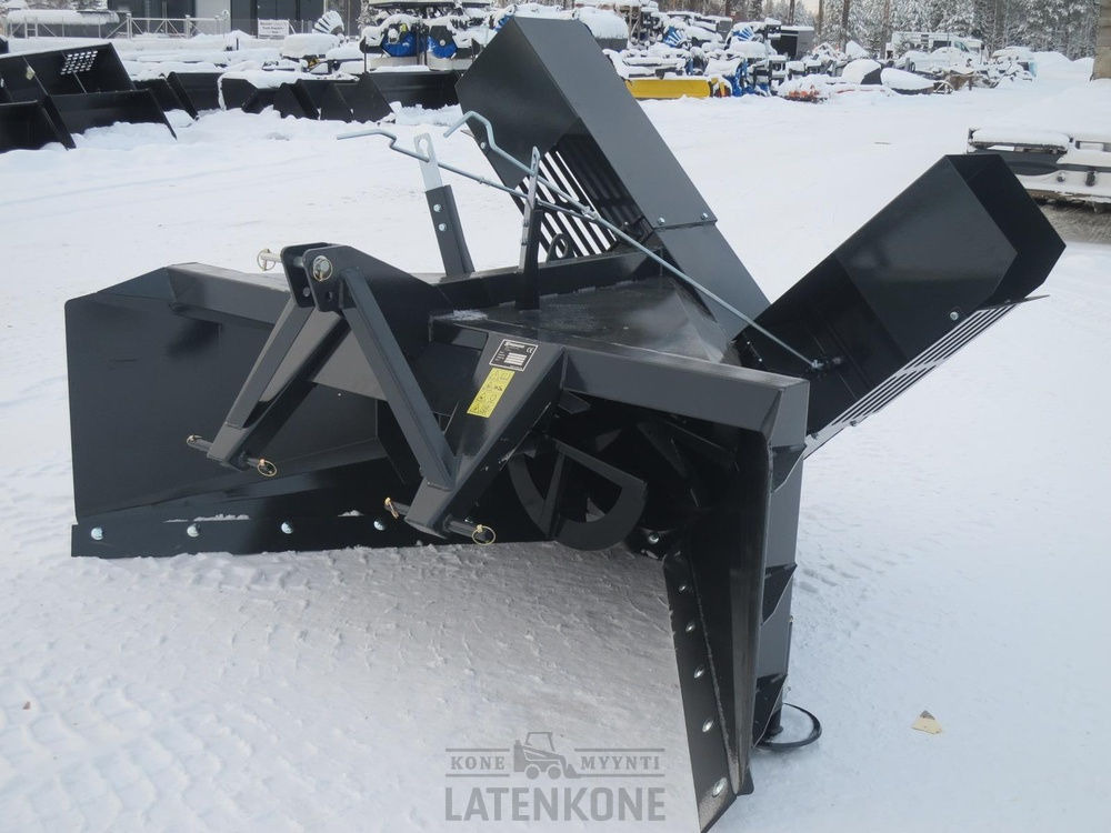 Padagas Traktorin Lumilinko SBV-2250 - Sneeuwblazer: afbeelding 1 Padagas Traktorin Lumilinko SBV-2250 - Sneeuwblazer: afbeelding 1