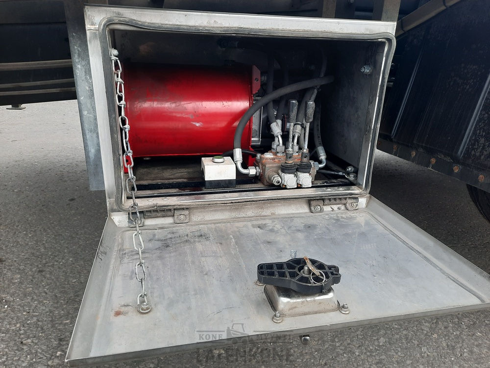 Autovrachtwagen vrachtwagen Scania P380 8x2 koneenkuljetusauto: afbeelding 9