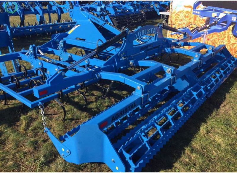 AGRISTAL Hydraulically folding seedbed cultivator/ - Cultivator: afbeelding 3 AGRISTAL Hydraulically folding seedbed cultivator/ - Cultivator: afbeelding 3