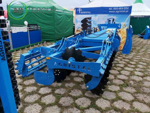 Agristal BTH hydraulic folding disc harrow 4.5 m - Eg: afbeelding 3 Agristal BTH hydraulic folding disc harrow 4.5 m - Eg: afbeelding 3