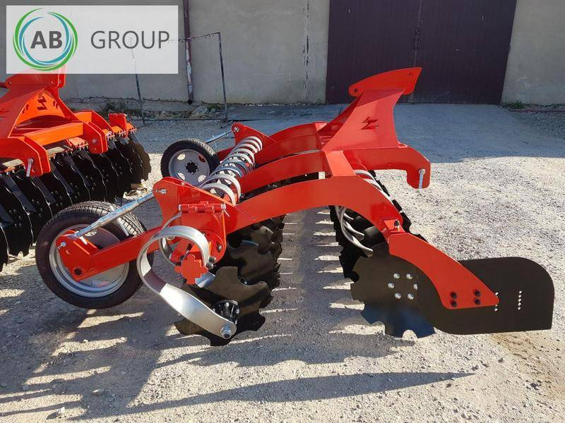 Awemak front-mounted disc harrow OZYRYS BTF 30 - Schijveneg: afbeelding 2 Awemak front-mounted disc harrow OZYRYS BTF 30 - Schijveneg: afbeelding 2