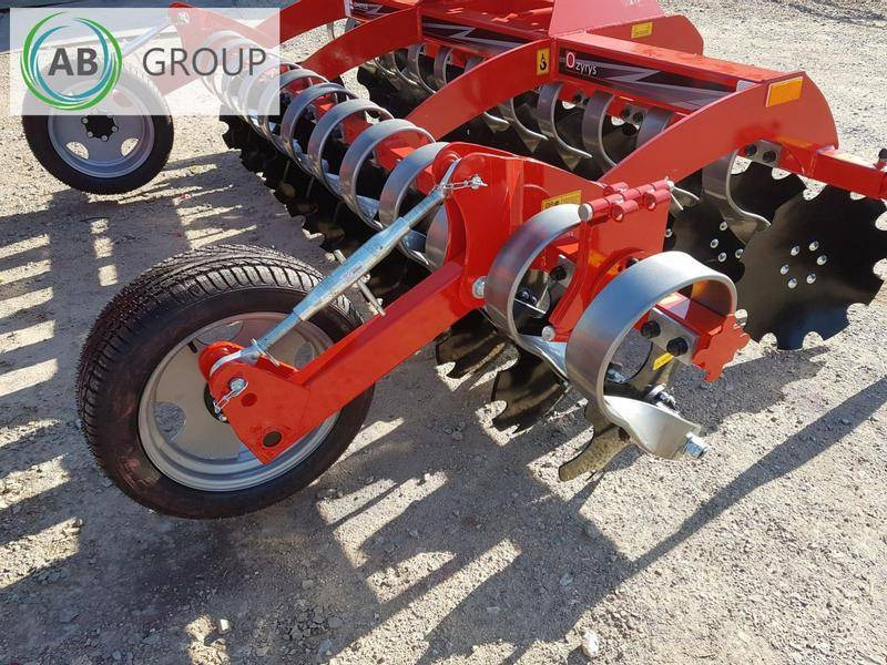 Awemak front-mounted disc harrow OZYRYS BTF 30 - Schijveneg: afbeelding 4 Awemak front-mounted disc harrow OZYRYS BTF 30 - Schijveneg: afbeelding 4