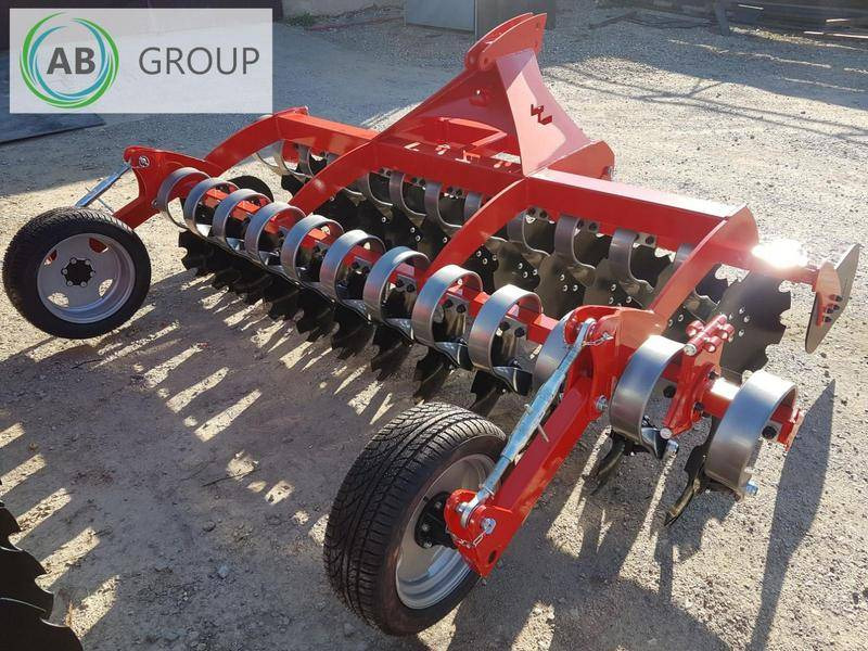 Awemak front-mounted disc harrow OZYRYS BTF 30 - Schijveneg: afbeelding 1 Awemak front-mounted disc harrow OZYRYS BTF 30 - Schijveneg: afbeelding 1