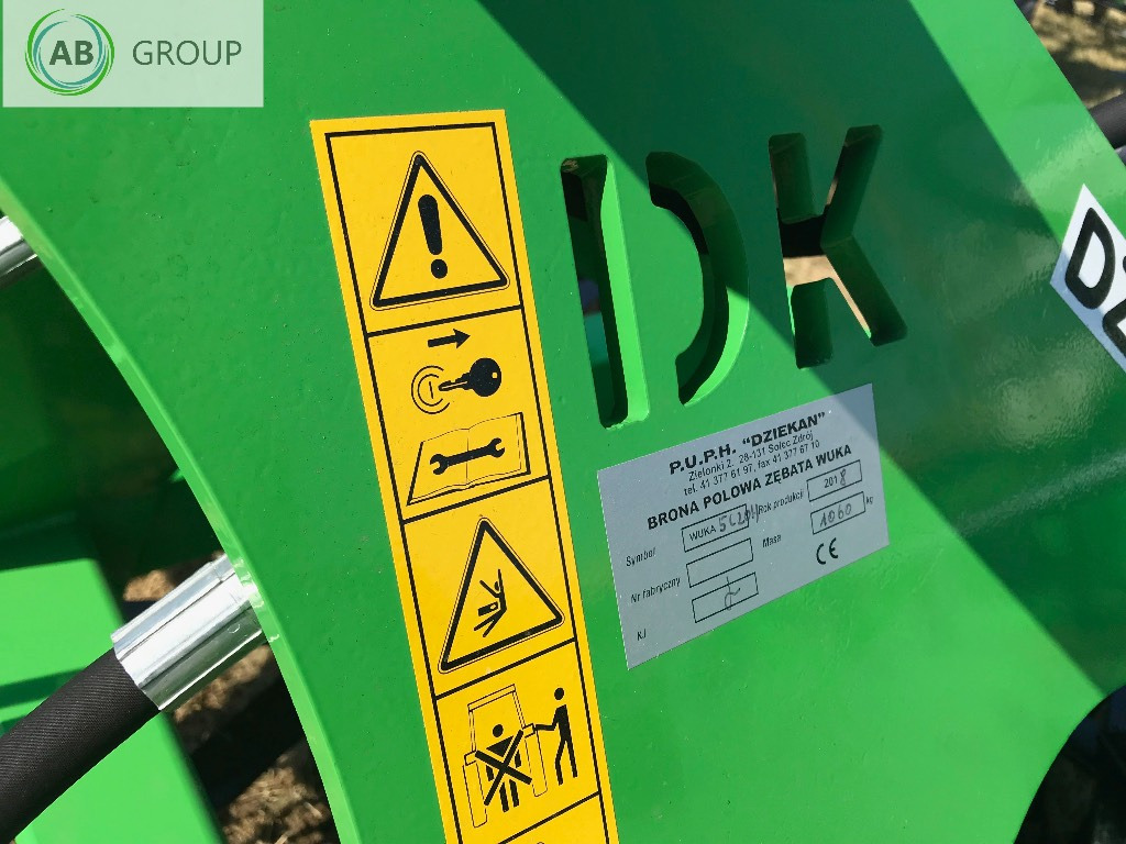 Dziekan hydraulic folding meadow harrow WUKA 5m 5C20H - Weidesleep: afbeelding 2 Dziekan hydraulic folding meadow harrow WUKA 5m 5C20H - Weidesleep: afbeelding 2