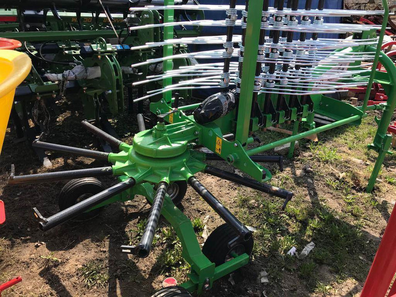Inter-Tech zgrabiarka 4,2m - Hooischudder: afbeelding 5 Inter-Tech zgrabiarka 4,2m - Hooischudder: afbeelding 5