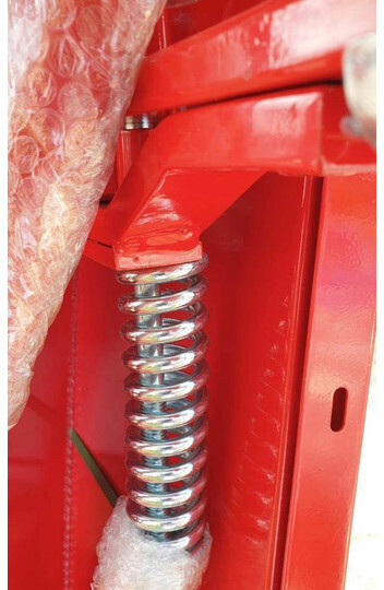 MIOTK Trommelmäher Kosiarka zawieszana Z042/Косилк - Maaimachine: afbeelding 3 MIOTK Trommelmäher Kosiarka zawieszana Z042/Косилк - Maaimachine: afbeelding 3