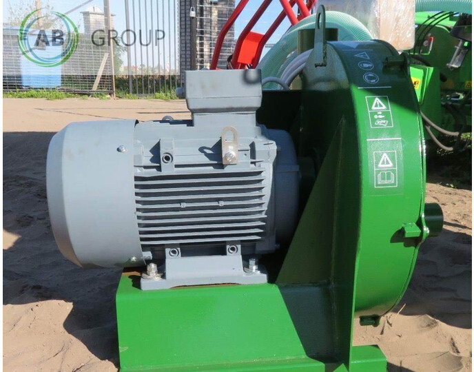 Mrol rozdrabniacz bijakowy ssąco-tłoczący H122 (11kW) - Apparatuur na de oogst: afbeelding 3 Mrol rozdrabniacz bijakowy ssąco-tłoczący H122 (11kW) - Apparatuur na de oogst: afbeelding 3