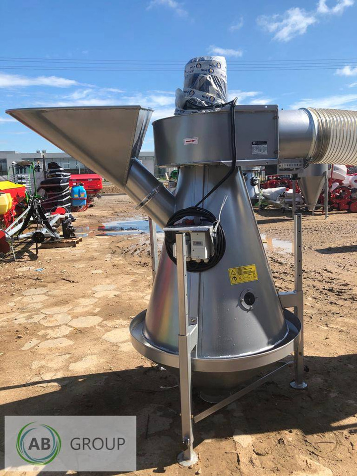 POM Augustów grain separator M502/1 - on stock! - Graanreiniger: afbeelding 2 POM Augustów grain separator M502/1 - on stock! - Graanreiniger: afbeelding 2