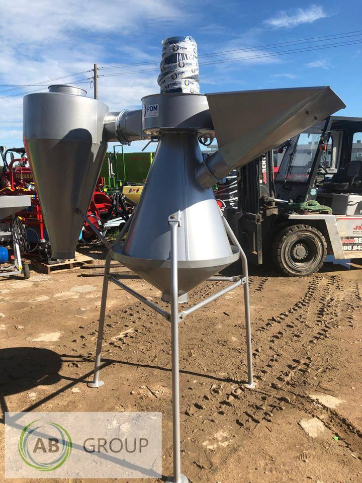 POM Augustów grain separator M502 - Graanreiniger: afbeelding 4 POM Augustów grain separator M502 - Graanreiniger: afbeelding 4