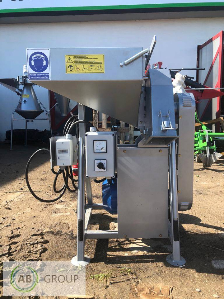 POM Augustów grain shredder H115/1 - Apparatuur na de oogst: afbeelding 1 POM Augustów grain shredder H115/1 - Apparatuur na de oogst: afbeelding 1