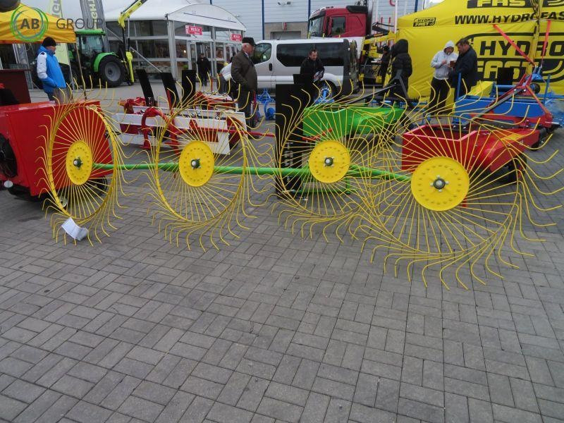 Taret rake-tedder Z 213 / PZK-4 - Hooischudder: afbeelding 2 Taret rake-tedder Z 213 / PZK-4 - Hooischudder: afbeelding 2