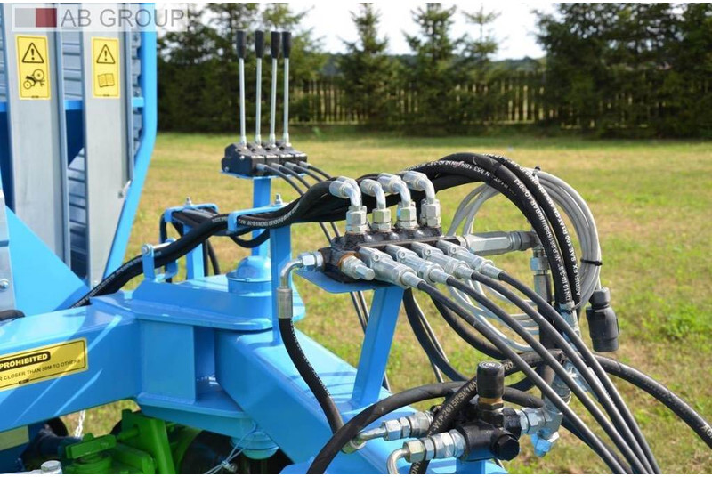 ZAMET ścinacz zielonek T635/3, 24 m3 - Maaimachine: afbeelding 3 ZAMET ścinacz zielonek T635/3, 24 m3 - Maaimachine: afbeelding 3