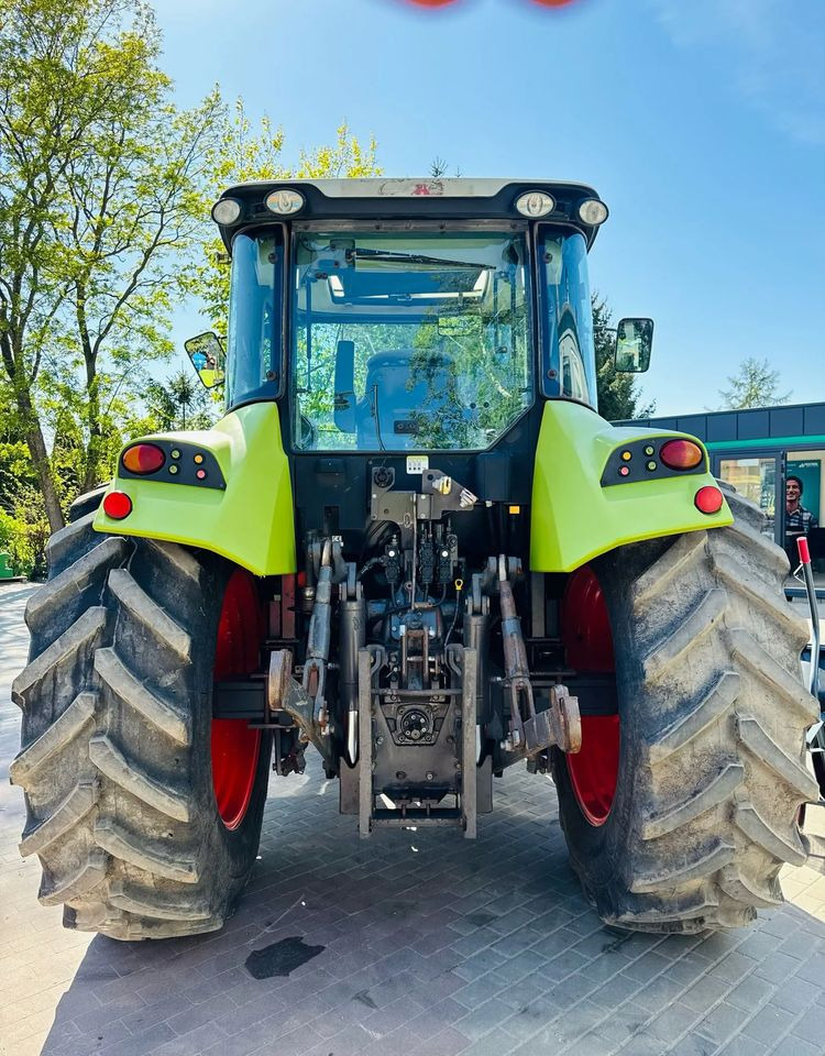 Claas Arion 410 - Tractor: afbeelding 3 Claas Arion 410 - Tractor: afbeelding 3