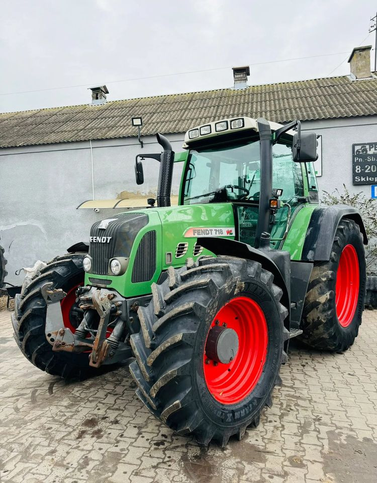 Fendt 718 Vario TMS - Tractor: afbeelding 1 Fendt 718 Vario TMS - Tractor: afbeelding 1