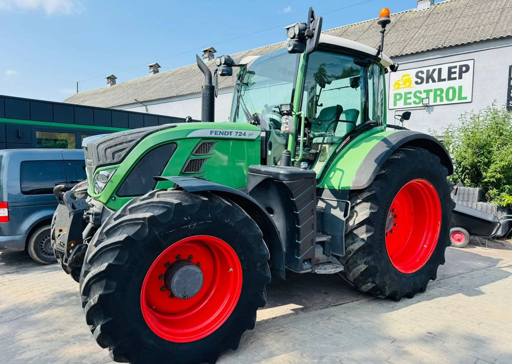 Fendt 724 - Tractor: afbeelding 5 Fendt 724 - Tractor: afbeelding 5