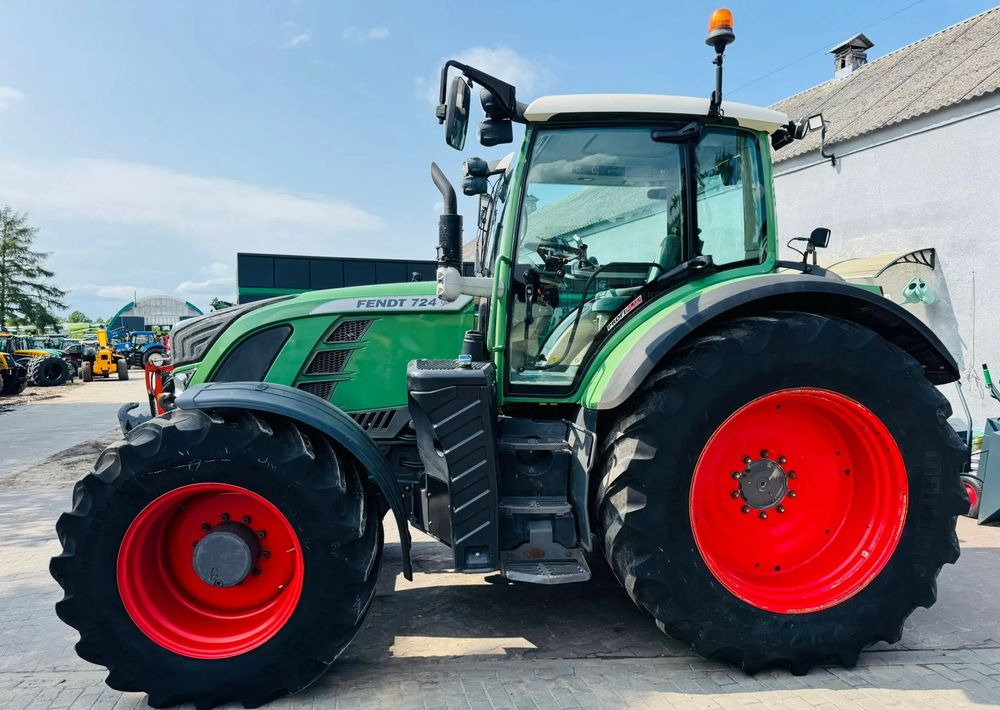 Fendt 724 - Tractor: afbeelding 4 Fendt 724 - Tractor: afbeelding 4