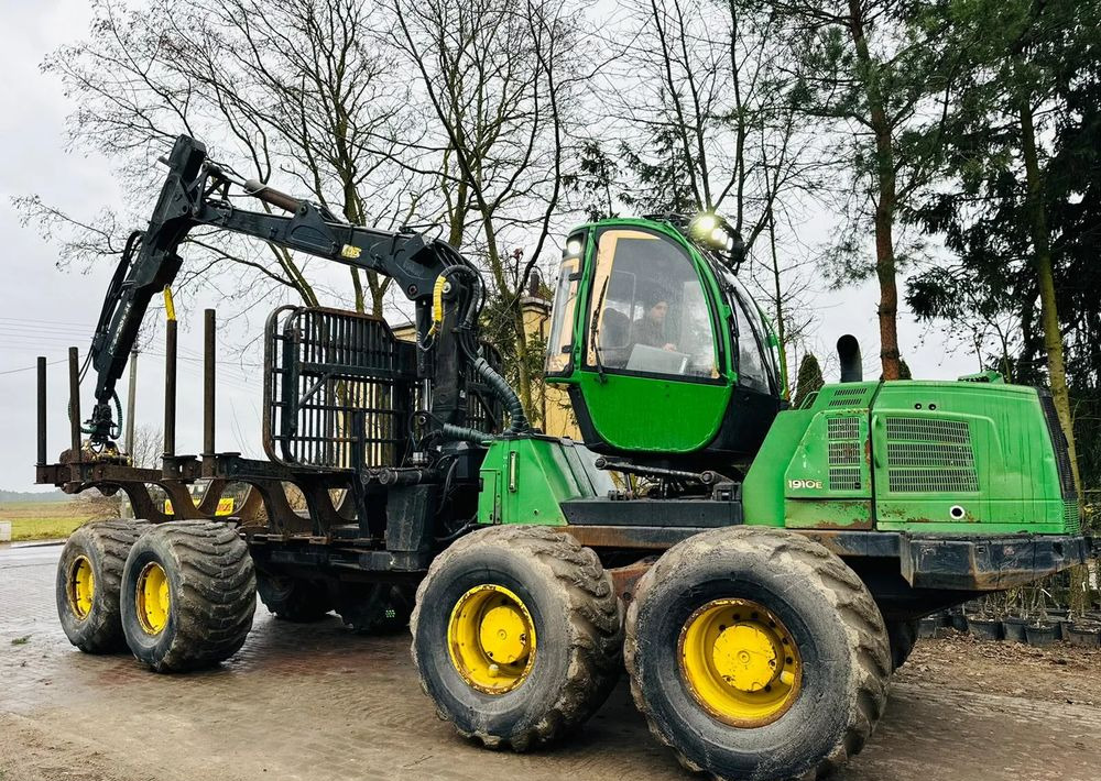 John Deere 1910E - Forwarder: afbeelding 2 John Deere 1910E - Forwarder: afbeelding 2