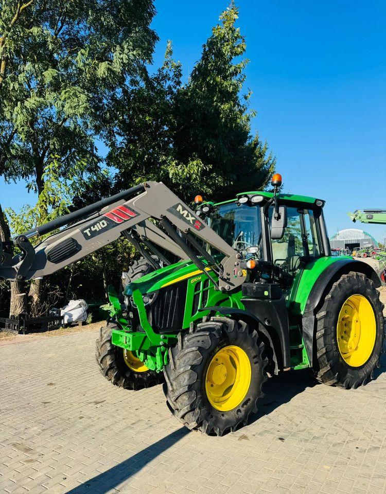 John Deere 6110M - Tractor: afbeelding 1 John Deere 6110M - Tractor: afbeelding 1