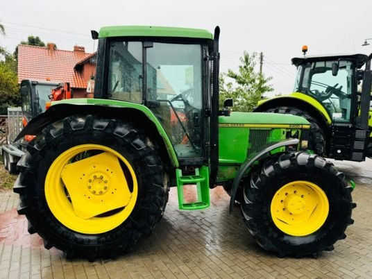 John Deere 6400 - Tractor: afbeelding 2 John Deere 6400 - Tractor: afbeelding 2
