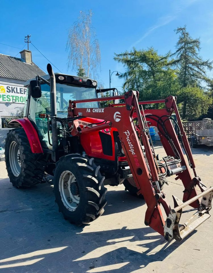 Massey Ferguson 5445 Dyna 4 - Tractor: afbeelding 5 Massey Ferguson 5445 Dyna 4 - Tractor: afbeelding 5