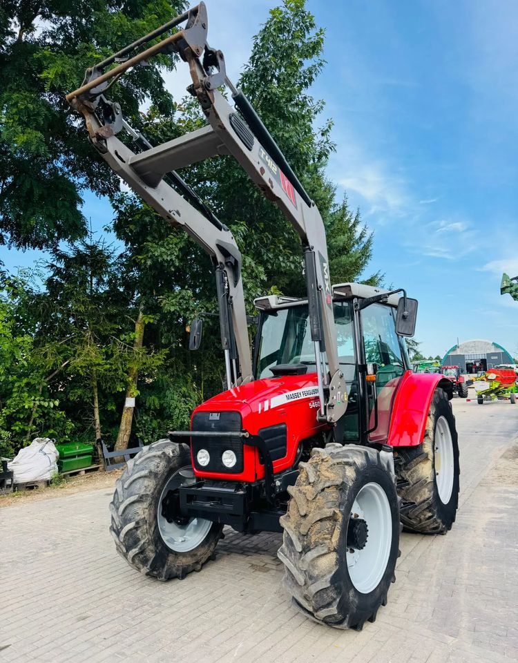 Massey Ferguson 5460 - Tractor: afbeelding 2 Massey Ferguson 5460 - Tractor: afbeelding 2