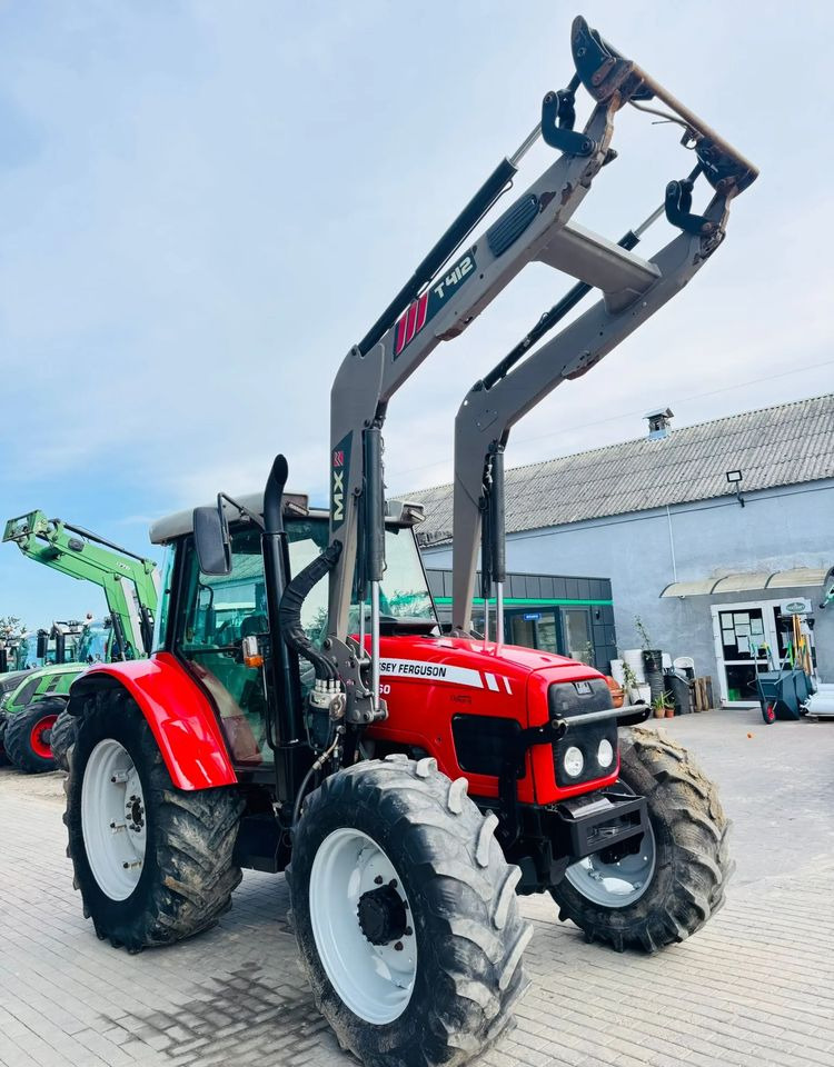 Massey Ferguson 5460 - Tractor: afbeelding 3 Massey Ferguson 5460 - Tractor: afbeelding 3