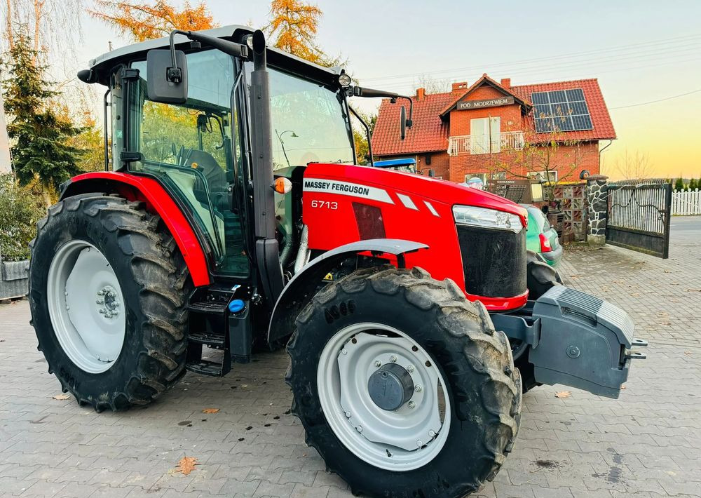Massey Ferguson 6713 - Tractor: afbeelding 5 Massey Ferguson 6713 - Tractor: afbeelding 5