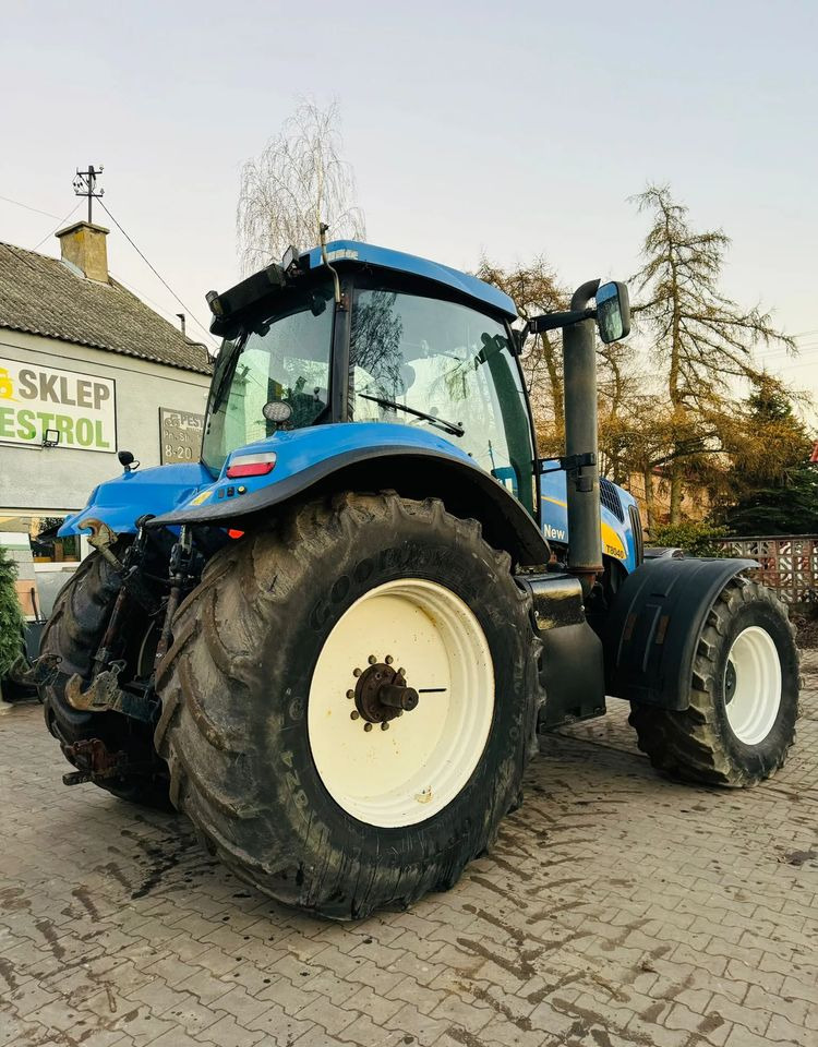 Tractor New Holland T8040: afbeelding 8