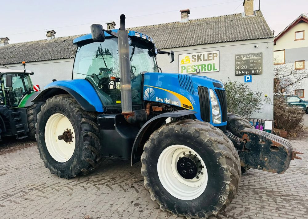 New Holland T8040 - Tractor: afbeelding 5 New Holland T8040 - Tractor: afbeelding 5