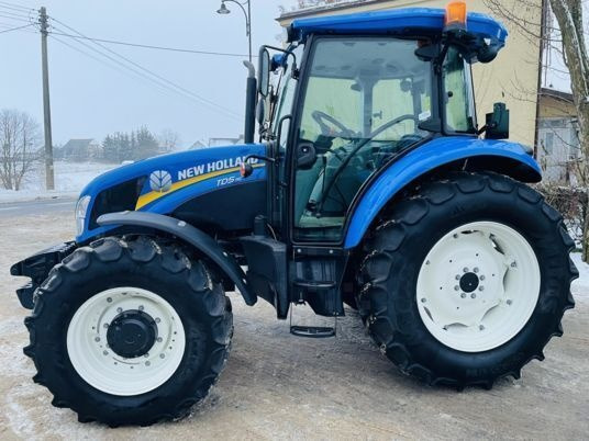 New Holland TD5.115 - Tractor: afbeelding 1 New Holland TD5.115 - Tractor: afbeelding 1