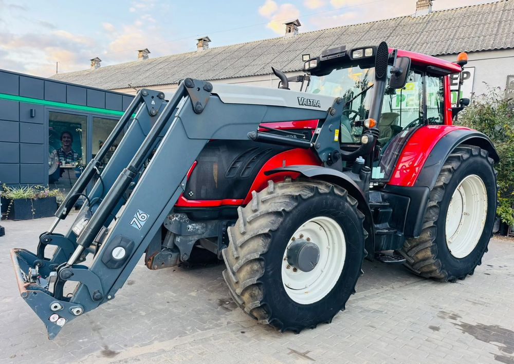 Valtra T213 Versu - Tractor: afbeelding 4 Valtra T213 Versu - Tractor: afbeelding 4