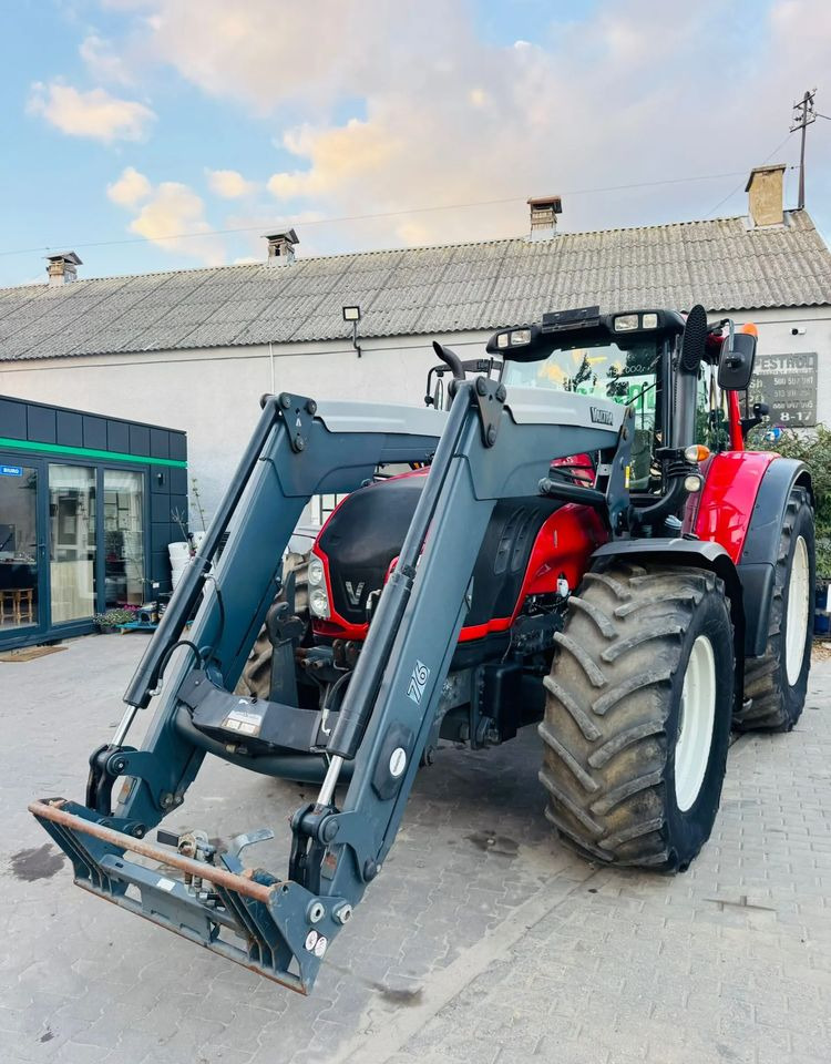 Valtra T213 Versu - Tractor: afbeelding 3 Valtra T213 Versu - Tractor: afbeelding 3