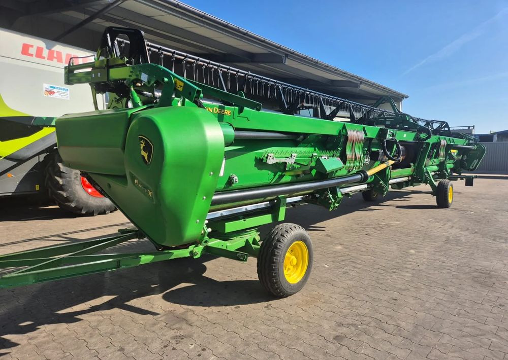 John Deere 640 EX PF635 - Graanmaaibord: afbeelding 1 John Deere 640 EX PF635 - Graanmaaibord: afbeelding 1