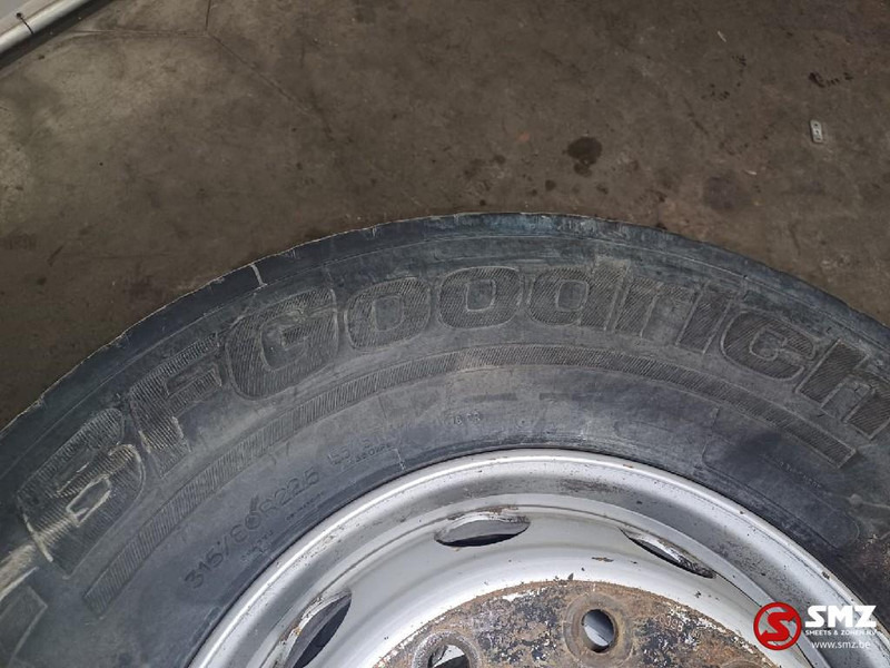 BFG Occ vrachtwagenband 315/80R22.5 156/150K BF Goodri - Band voor Vrachtwagen: afbeelding 3 BFG Occ vrachtwagenband 315/80R22.5 156/150K BF Goodri - Band voor Vrachtwagen: afbeelding 3