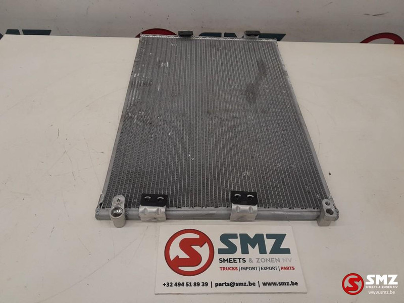 Caterpillar Condenser Caterpillar - Koelsysteem voor Intern transport: afbeelding 3 Caterpillar Condenser Caterpillar - Koelsysteem voor Intern transport: afbeelding 3