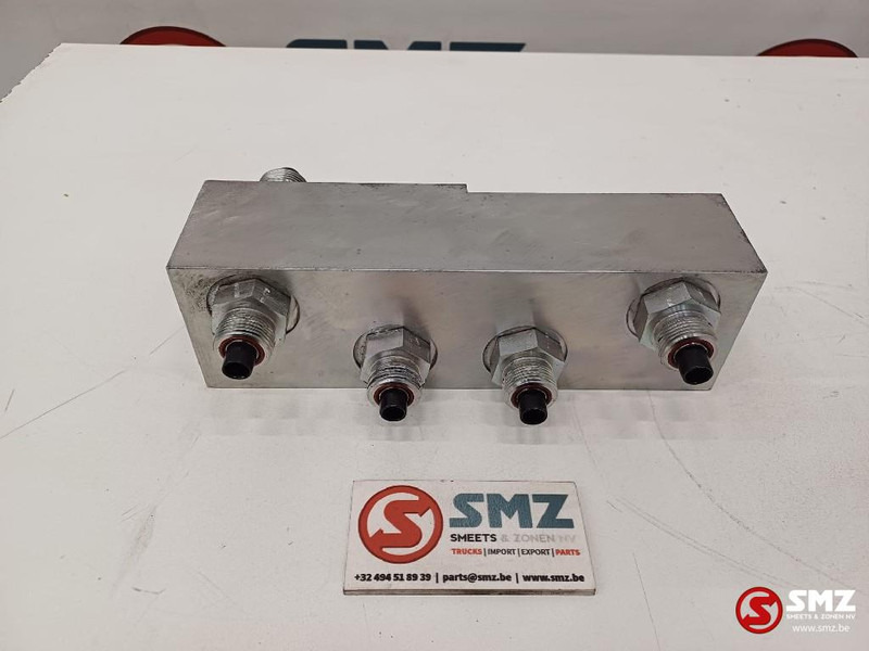 Caterpillar Hydraulic block Caterpillar - Hydraulica voor Vrachtwagen: afbeelding 1 Caterpillar Hydraulic block Caterpillar - Hydraulica voor Vrachtwagen: afbeelding 1