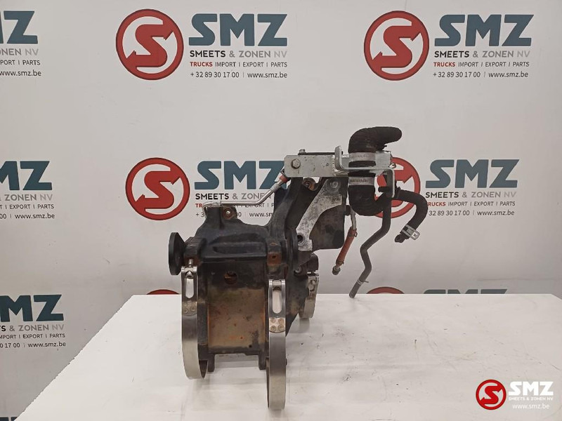 Caterpillar Mounting exhaust Caterpillar - Geluiddemper/ Uitlaatsysteem voor Intern transport: afbeelding 4 Caterpillar Mounting exhaust Caterpillar - Geluiddemper/ Uitlaatsysteem voor Intern transport: afbeelding 4