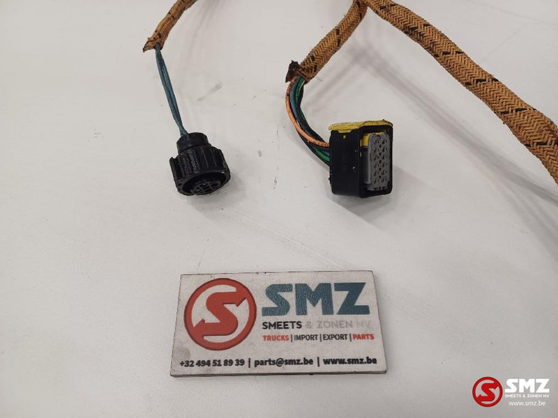 Caterpillar Wire harness Caterpillar - Kabels/ Draden voor Intern transport: afbeelding 2 Caterpillar Wire harness Caterpillar - Kabels/ Draden voor Intern transport: afbeelding 2